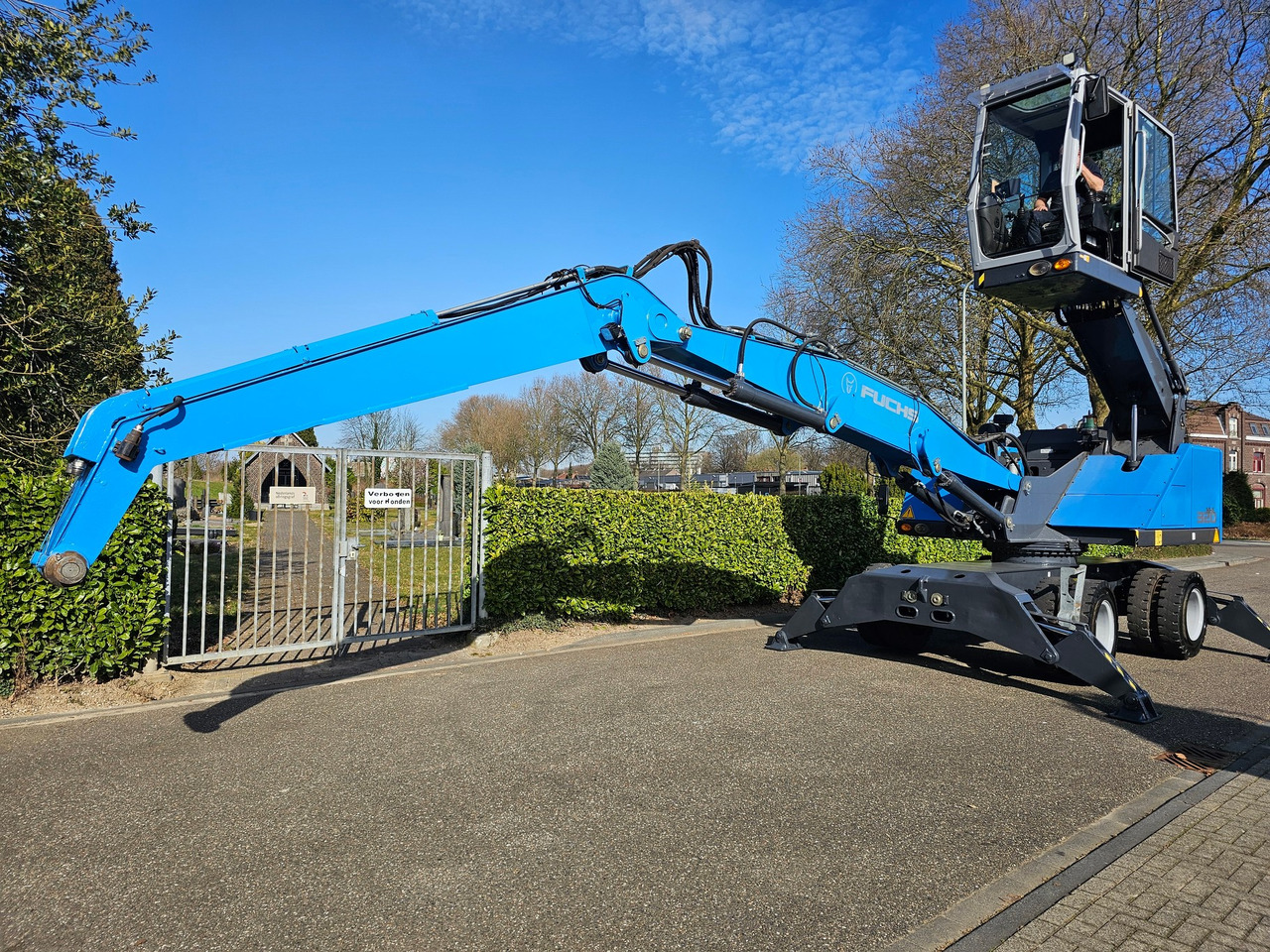 Fuchs MHL 320 With Multi Purpose Stick And Magnet System - מטפל בפסולת/ תעשייתי: תמונה 2 Fuchs MHL 320 With Multi Purpose Stick And Magnet System - מטפל בפסולת/ תעשייתי: תמונה 2
