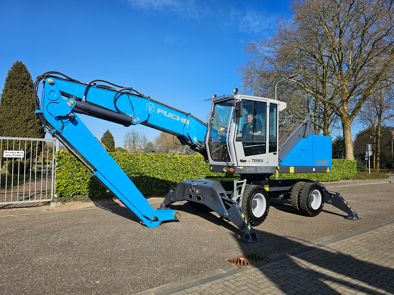 Fuchs MHL 320 With Multi Purpose Stick And Magnet System - מטפל בפסולת/ תעשייתי: תמונה 5 Fuchs MHL 320 With Multi Purpose Stick And Magnet System - מטפל בפסולת/ תעשייתי: תמונה 5
