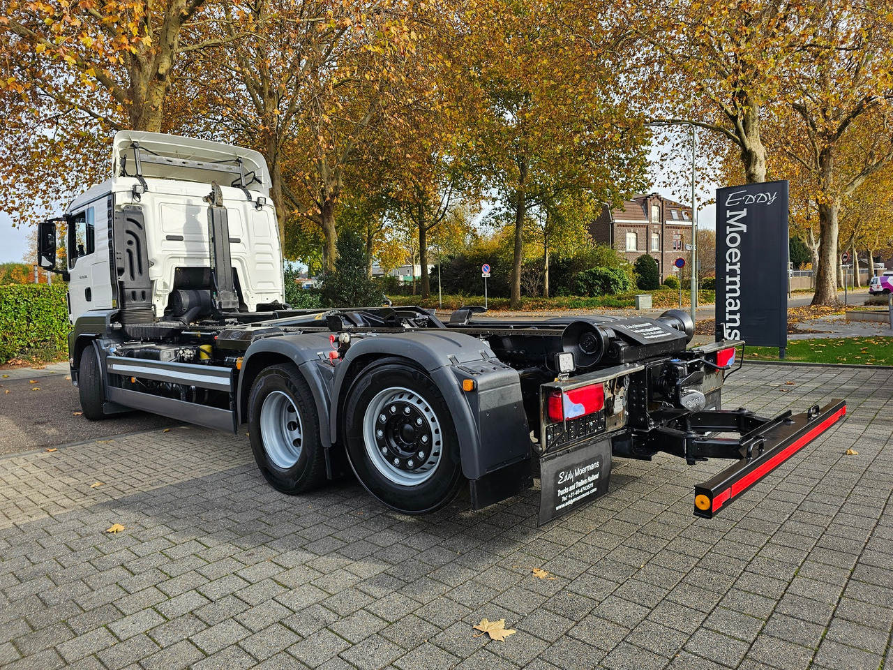 MAN TGS 28.500 L 6x2-4 Hooklift - משאית הרמת וו: תמונה 2 MAN TGS 28.500 L 6x2-4 Hooklift - משאית הרמת וו: תמונה 2