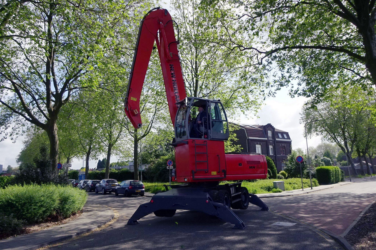 New Holland MH 6.6 With Multi Purpose Stick And Magnet System - מטפל בפסולת/ תעשייתי: תמונה 3 New Holland MH 6.6 With Multi Purpose Stick And Magnet System - מטפל בפסולת/ תעשייתי: תמונה 3