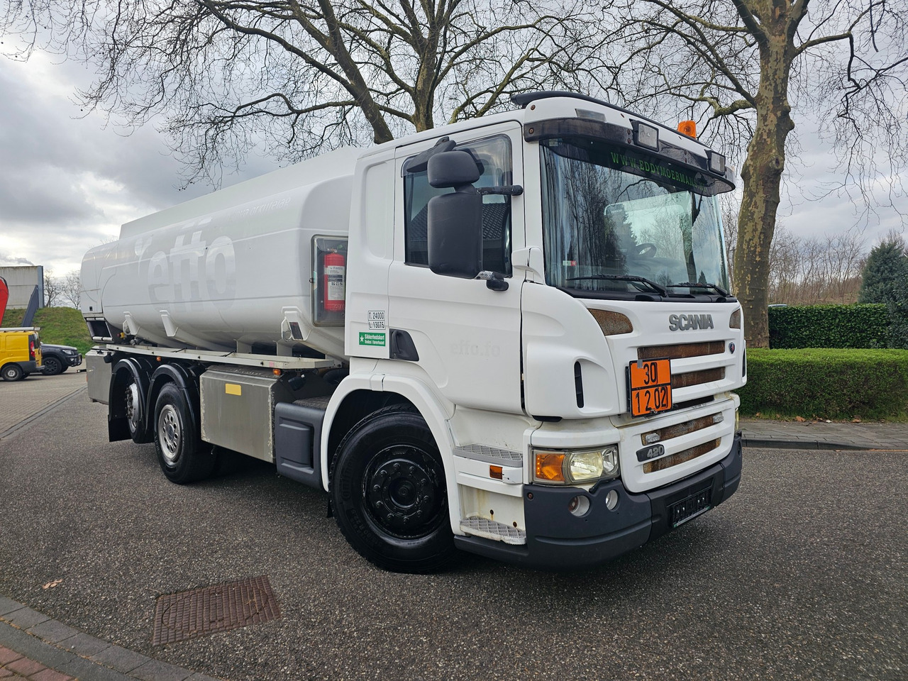 Scania P420 6x2*4 - משאית מכל: תמונה 1 Scania P420 6x2*4 - משאית מכל: תמונה 1