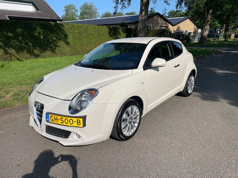 Alfa Romeo MiTo ALFA MITO Diesel ZEER MOOI - האצ'בק: תמונה 1 Alfa Romeo MiTo ALFA MITO Diesel ZEER MOOI - האצ'בק: תמונה 1