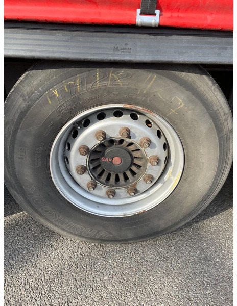 Kässbohrer Taut Liner Schuifdak 25-10-2025 APK - סמיטריילר עם וילונות צד: תמונה 3 Kässbohrer Taut Liner Schuifdak 25-10-2025 APK - סמיטריילר עם וילונות צד: תמונה 3