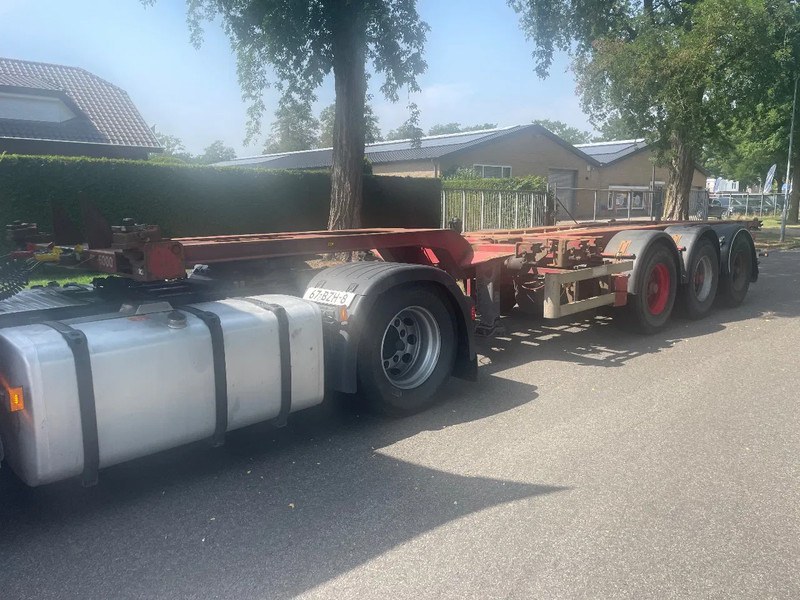 Renders 2x 20 1x 30 1x 40 in prijs verlaagt - סמיטריילר מוביל מכולות/ החלפת גוף: תמונה 1 Renders 2x 20 1x 30 1x 40 in prijs verlaagt - סמיטריילר מוביל מכולות/ החלפת גוף: תמונה 1