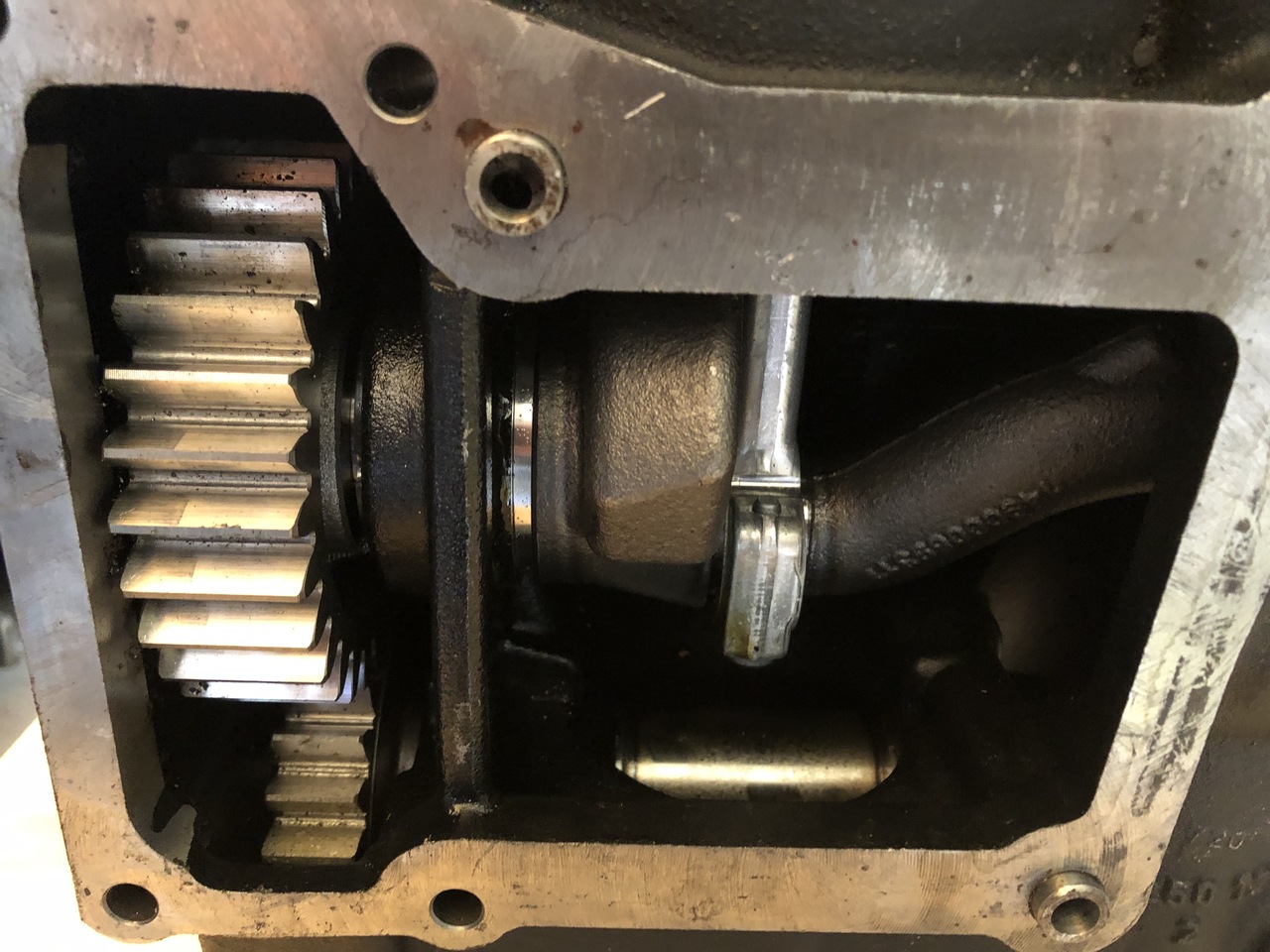 AIR COMPRESSOR MAN TGA 2 CYLINDERS MAN TGA - מדחס בלם אוויר עבור משאית: תמונה 3 AIR COMPRESSOR MAN TGA 2 CYLINDERS MAN TGA - מדחס בלם אוויר עבור משאית: תמונה 3