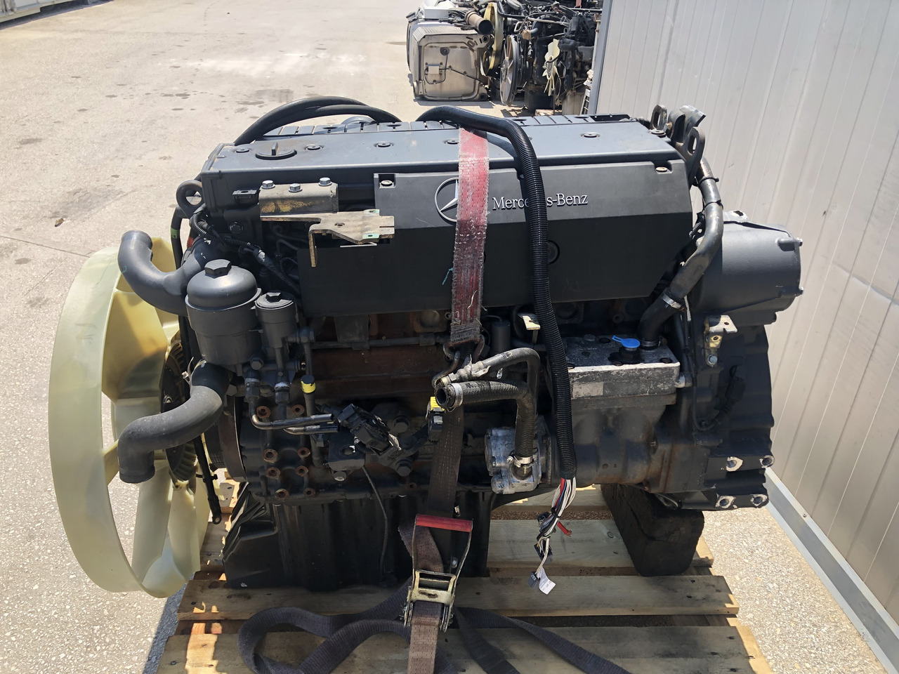 AXOR OM926LA EURO 3 - מנוע וחלקים עבור משאית: תמונה 2 AXOR OM926LA EURO 3 - מנוע וחלקים עבור משאית: תמונה 2