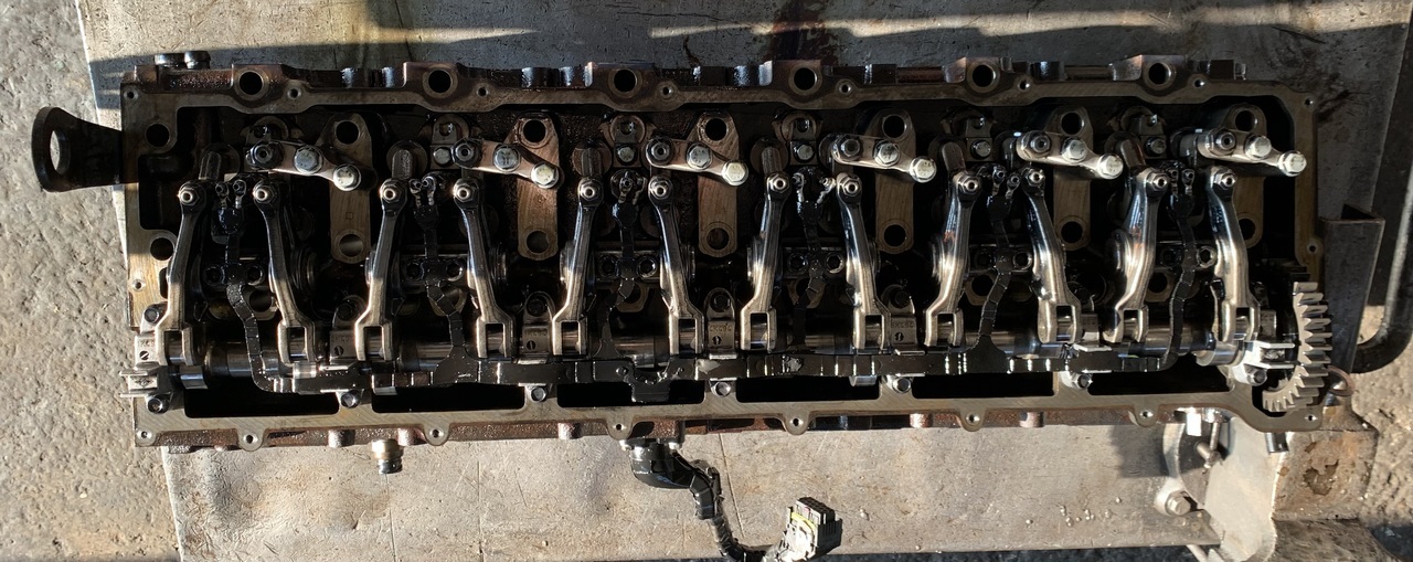 CYLINDER HEAD ASSEMBLY COMPLETE(INCLUDING CAMSHAFT) MAN TGA-TGS D2066 - ראש צילינדר עבור משאית: תמונה 1 CYLINDER HEAD ASSEMBLY COMPLETE(INCLUDING CAMSHAFT) MAN TGA-TGS D2066 - ראש צילינדר עבור משאית: תמונה 1