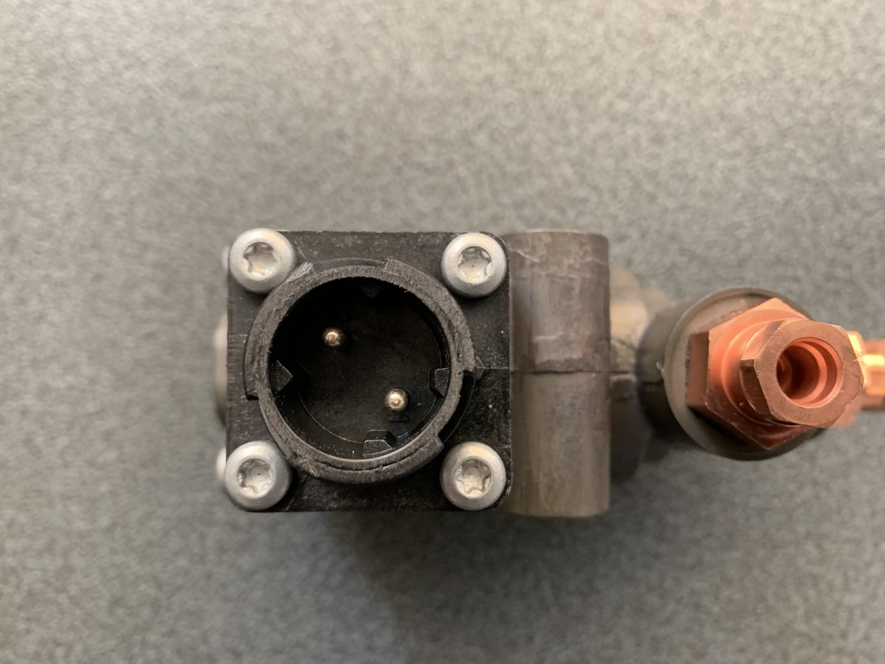 EXHAUST GAS RECIRCULATION CONTROL VALVE MAN TGA - שסתום בלמים עבור משאית: תמונה 3 EXHAUST GAS RECIRCULATION CONTROL VALVE MAN TGA - שסתום בלמים עבור משאית: תמונה 3