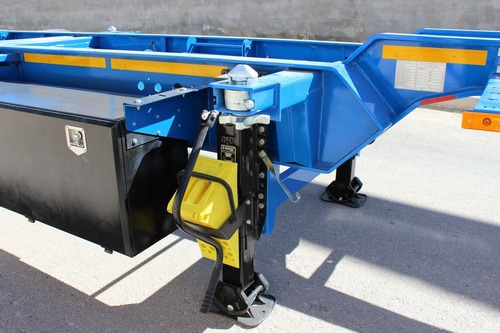 EMIRSAN 20/40/45 FT SAF AXLE SKELETAL - סמיטריילר מוביל מכולות/ החלפת גוף: תמונה 4 EMIRSAN 20/40/45 FT SAF AXLE SKELETAL - סמיטריילר מוביל מכולות/ החלפת גוף: תמונה 4