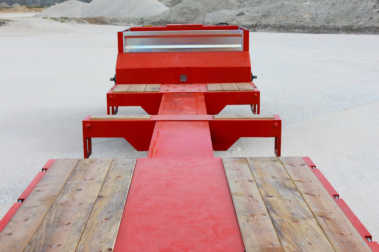 EMIRSAN 3 AXLE EXTENDABLE PLATFORM LOWBED - סמיטריילר עם מטען נמוך: תמונה 5 EMIRSAN 3 AXLE EXTENDABLE PLATFORM LOWBED - סמיטריילר עם מטען נמוך: תמונה 5