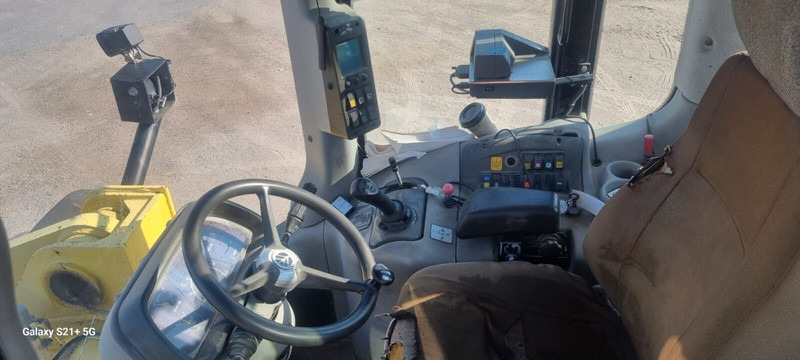 New Holland W270 - מעמיס גלגלים: תמונה 5 New Holland W270 - מעמיס גלגלים: תמונה 5