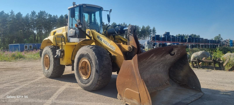 New Holland W270 - מעמיס גלגלים: תמונה 2 New Holland W270 - מעמיס גלגלים: תמונה 2