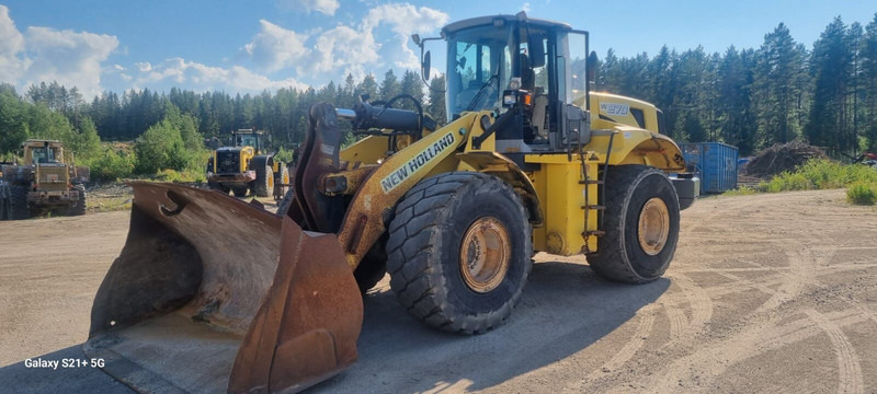 New Holland W270 - מעמיס גלגלים: תמונה 1 New Holland W270 - מעמיס גלגלים: תמונה 1