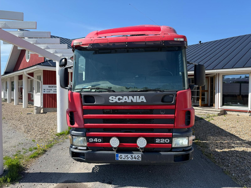 Scania P94D - משאית צד נופל/ שטוחה, משאית מנוף: תמונה 2 Scania P94D - משאית צד נופל/ שטוחה, משאית מנוף: תמונה 2
