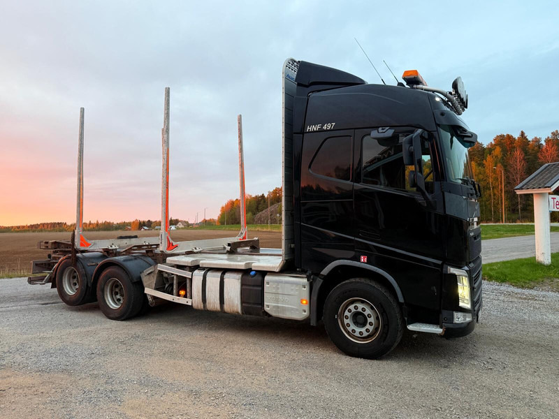 Volvo FH 500 Chassis or Timber Truck - משאית עץ: תמונה 4 Volvo FH 500 Chassis or Timber Truck - משאית עץ: תמונה 4