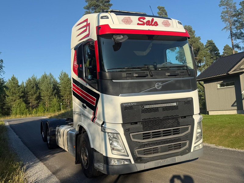 Volvo FH460 Globe 2016 - משאית עם שלדת תא: תמונה 4 Volvo FH460 Globe 2016 - משאית עם שלדת תא: תמונה 4