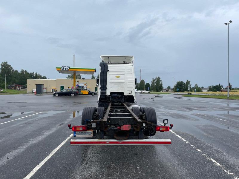 Volvo FH500 6x2 - משאית עם שלדת תא: תמונה 4 Volvo FH500 6x2 - משאית עם שלדת תא: תמונה 4