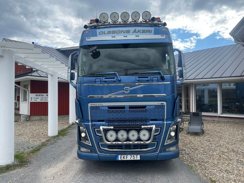Volvo FH750 - משאית עם שלדת תא: תמונה 2 Volvo FH750 - משאית עם שלדת תא: תמונה 2