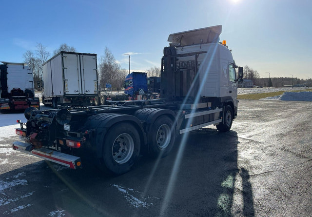 Volvo FM460 6X4 KOUKKUAUTO - משאית הרמת וו: תמונה 4 Volvo FM460 6X4 KOUKKUAUTO - משאית הרמת וו: תמונה 4