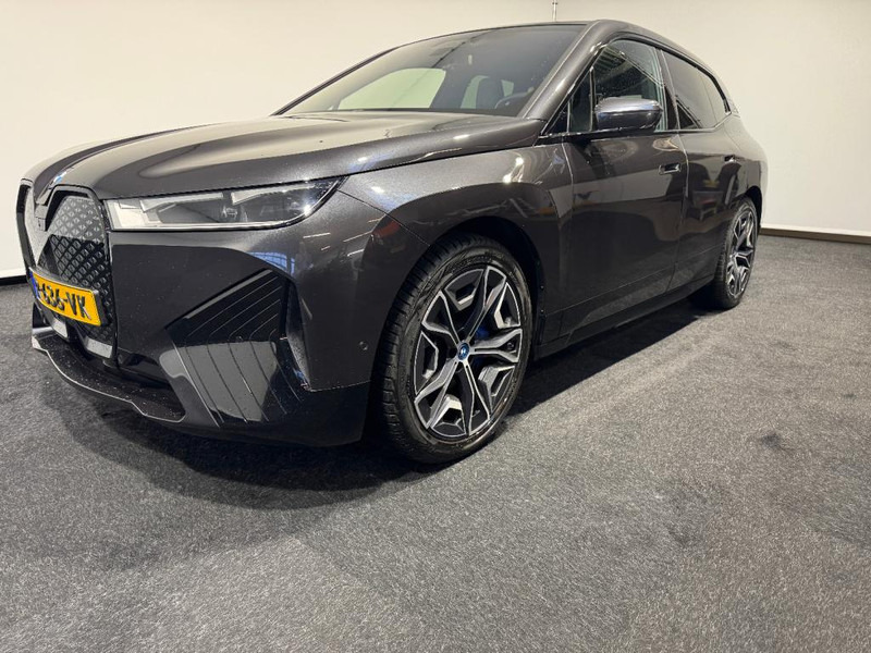 BMW iX xDrive40 iX xDrive40 Excellence 5 22 inch velgen - מכונית: תמונה 2 BMW iX xDrive40 iX xDrive40 Excellence 5 22 inch velgen - מכונית: תמונה 2