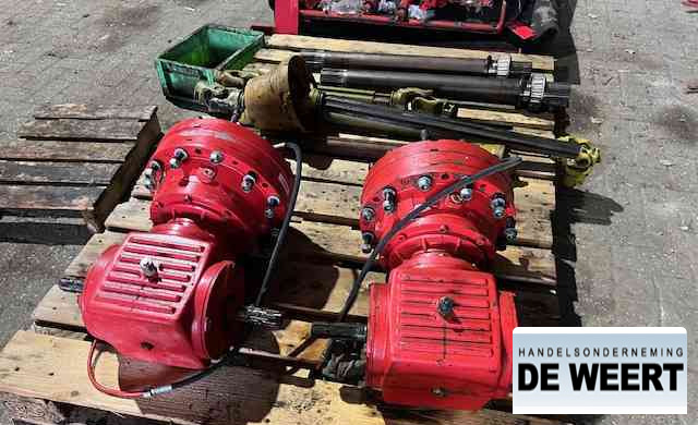 Trioliet tandwielkast , haakse aandrijving , trioliet mengwagen - תיבת הילוכים עבור מכונה חקלאית: תמונה 1 Trioliet tandwielkast , haakse aandrijving , trioliet mengwagen - תיבת הילוכים עבור מכונה חקלאית: תמונה 1