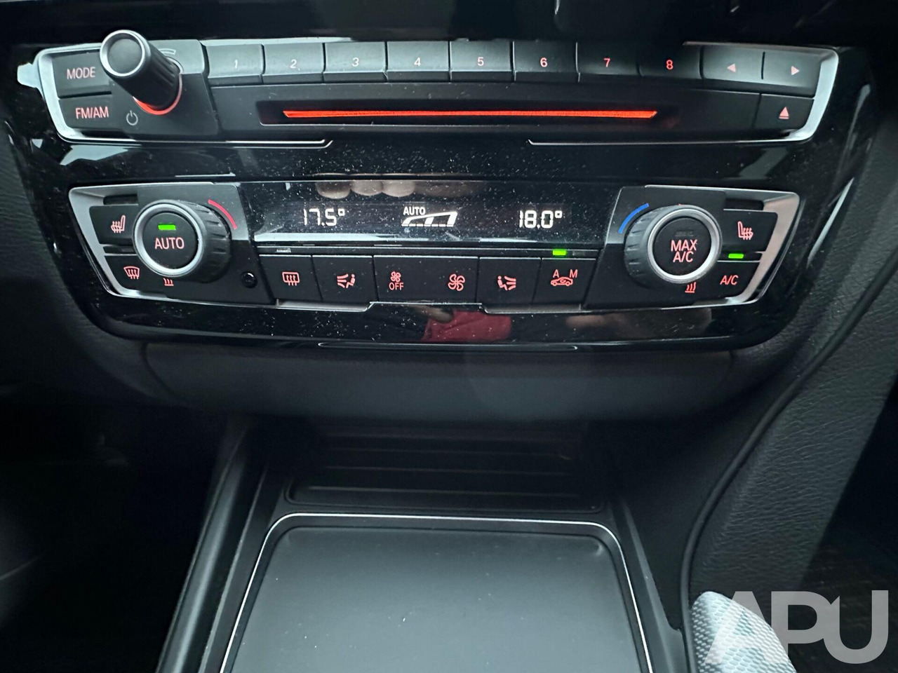 BMW 330i F30 M-PAKIET PERFORMANCE - מכונית: תמונה 2 BMW 330i F30 M-PAKIET PERFORMANCE - מכונית: תמונה 2