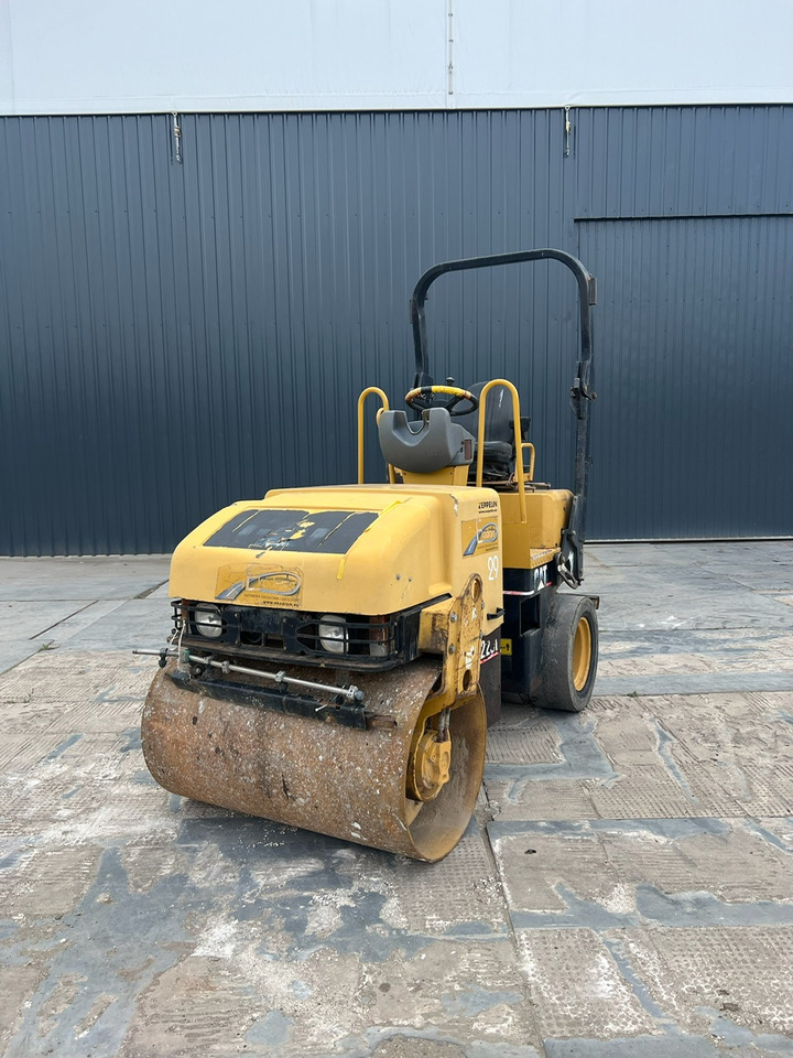CATERPILLAR CB-225E - רולר: תמונה 1 CATERPILLAR CB-225E - רולר: תמונה 1