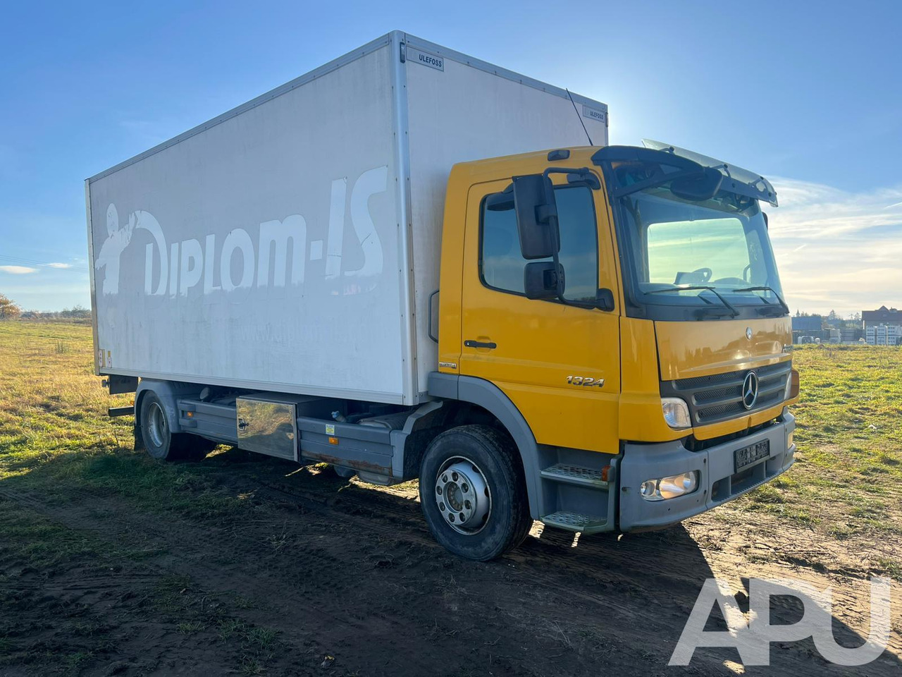 Mercedes-Benz Atego 1324 - משאית תיבה: תמונה 1 Mercedes-Benz Atego 1324 - משאית תיבה: תמונה 1