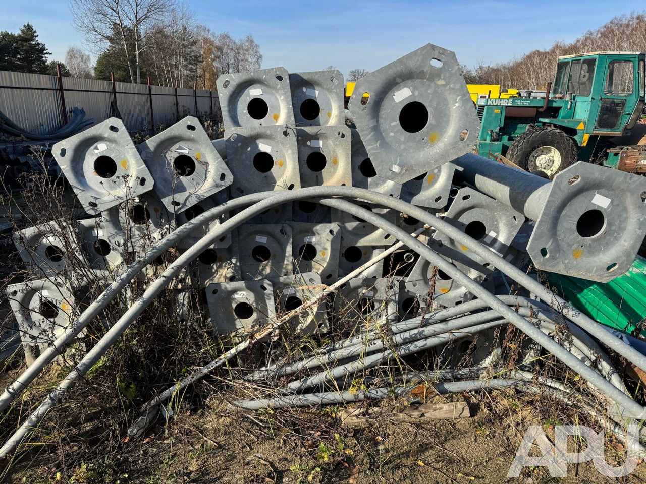 Słupy CC9m 60/186/3 tj 9 metrów - ציוד בנייה: תמונה 5 Słupy CC9m 60/186/3 tj 9 metrów - ציוד בנייה: תמונה 5