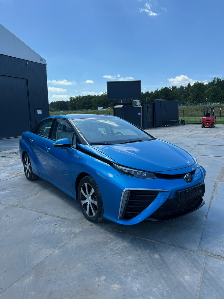 Toyota Mirai - סדאן: תמונה 4 Toyota Mirai - סדאן: תמונה 4