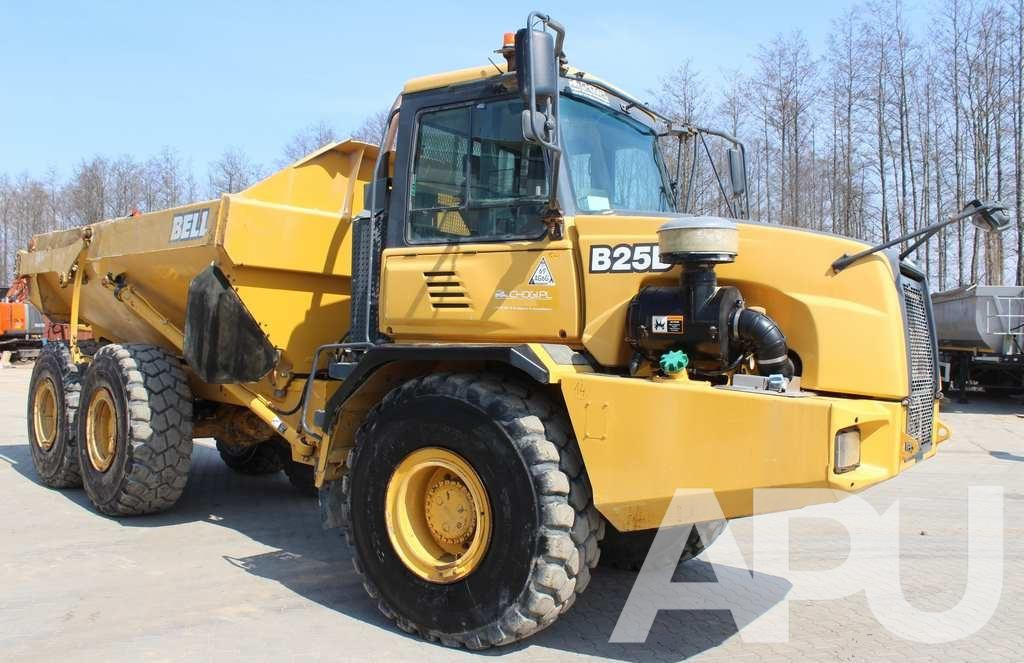 WOZIDŁO Bell ADT B25D 6×6 - מסיר פסולת מפרקי: תמונה 5 WOZIDŁO Bell ADT B25D 6×6 - מסיר פסולת מפרקי: תמונה 5