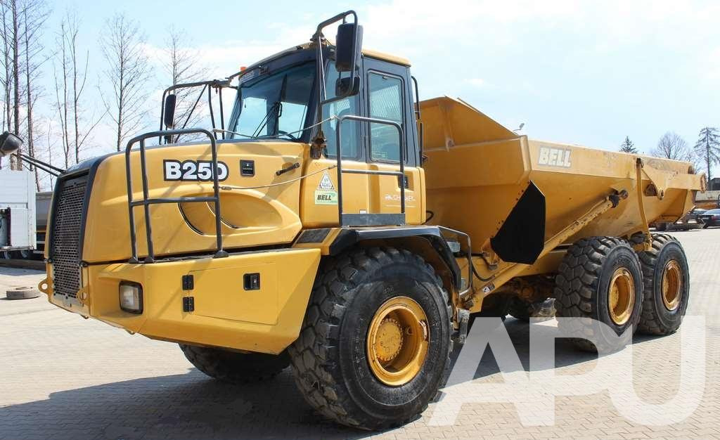 WOZIDŁO Bell ADT B25D 6×6 - מסיר פסולת מפרקי: תמונה 1 WOZIDŁO Bell ADT B25D 6×6 - מסיר פסולת מפרקי: תמונה 1