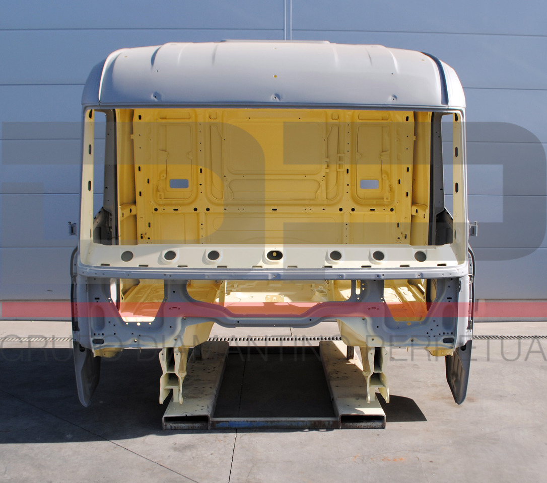 Scania Cabine Nua CR19 Normal (Porta Pequena) PGRT - תא עבור משאית: תמונה 3 Scania Cabine Nua CR19 Normal (Porta Pequena) PGRT - תא עבור משאית: תמונה 3