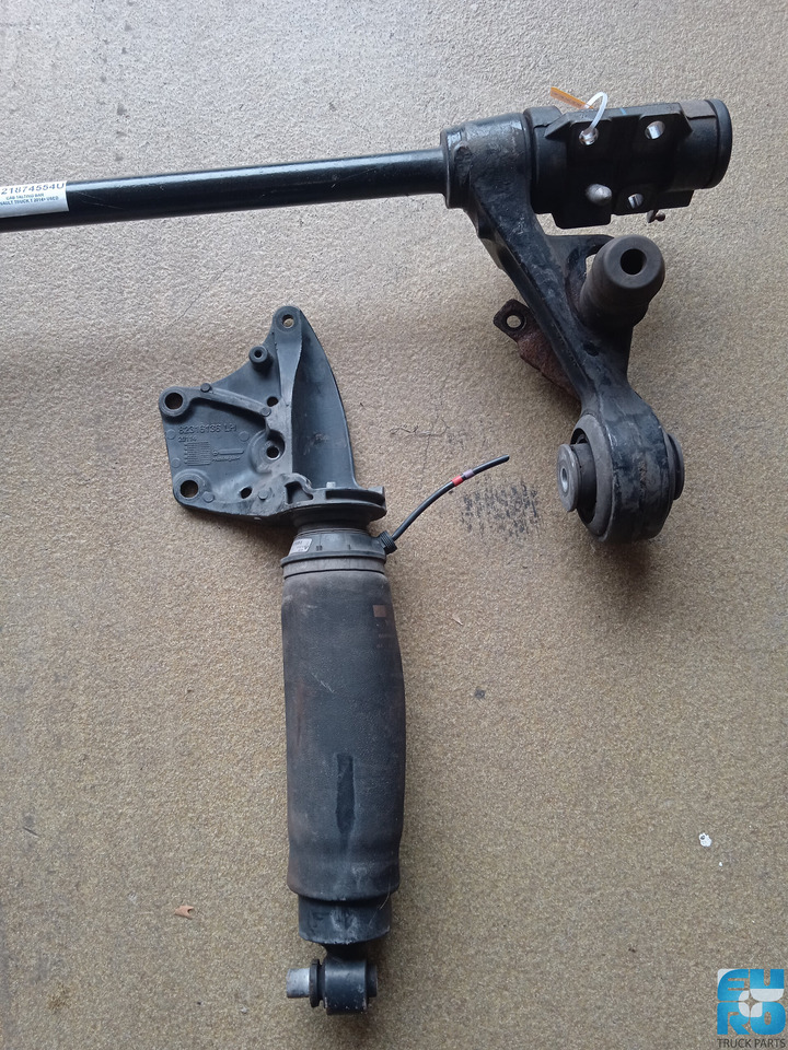 RENAULT TRUCK T CABINE STABILISATOR >2014 GEBRUIKT 7421874554U - סרגל נגד גלגול עבור משאית: תמונה 2 RENAULT TRUCK T CABINE STABILISATOR >2014 GEBRUIKT 7421874554U - סרגל נגד גלגול עבור משאית: תמונה 2