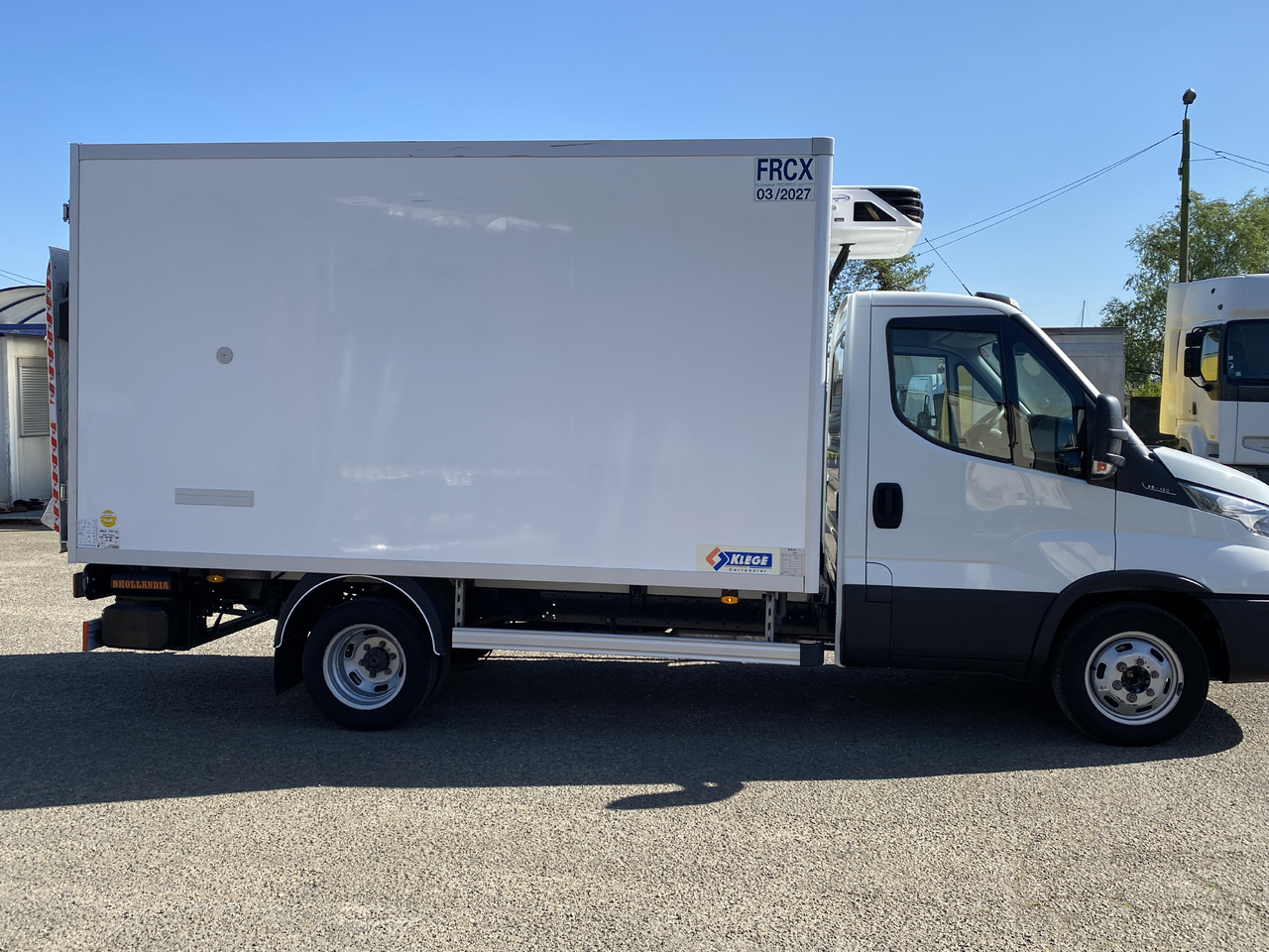 IVECO Daily frigorifique Hayon - כלי רכב מסחרי לקירור: תמונה 2 IVECO Daily frigorifique Hayon - כלי רכב מסחרי לקירור: תמונה 2