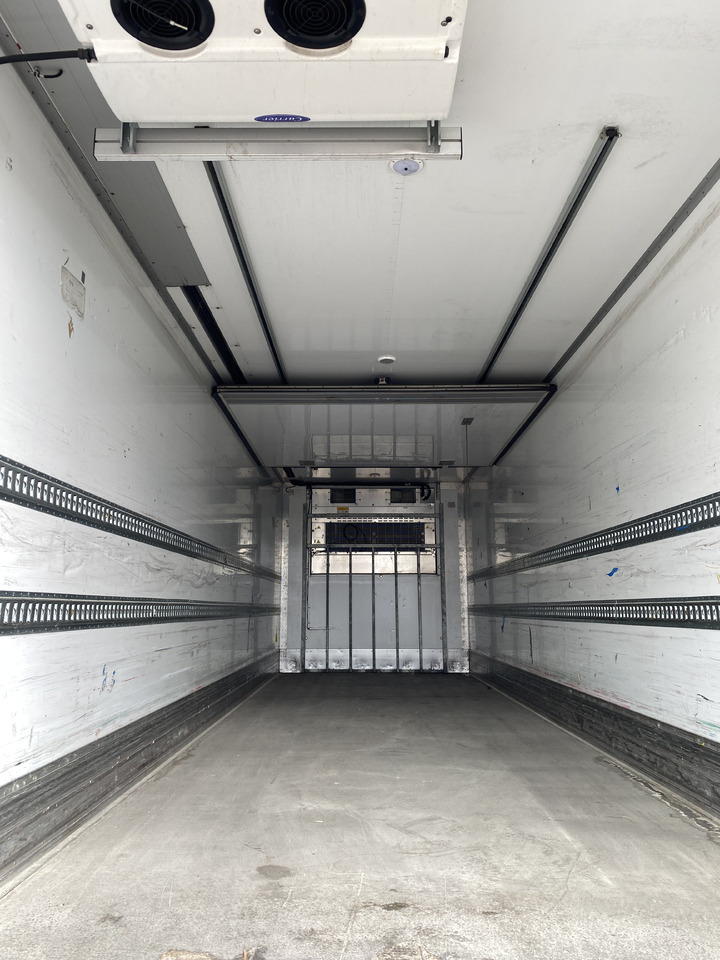 RENAULT T - משאית קירור: תמונה 2 RENAULT T - משאית קירור: תמונה 2