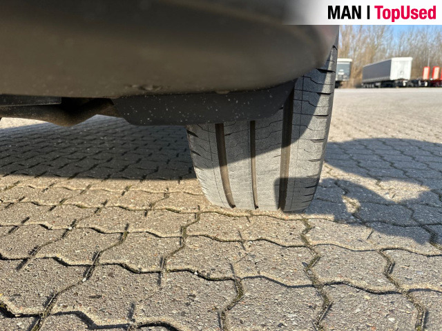 MAN TGE 3.180 4X2F SB - כלי רכב מסחרי עם תיבה: תמונה 3 MAN TGE 3.180 4X2F SB - כלי רכב מסחרי עם תיבה: תמונה 3