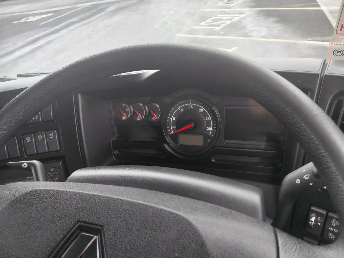 2019 Renault D 12T - משאית תיבה: תמונה 2 2019 Renault D 12T - משאית תיבה: תמונה 2