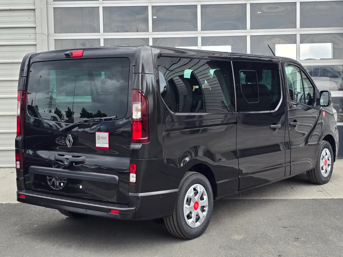 2025 Renault Trafic Combi 170BHP Auto - כלי רכב מסחרי קומבי: תמונה 5 2025 Renault Trafic Combi 170BHP Auto - כלי רכב מסחרי קומבי: תמונה 5