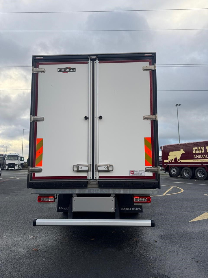 Renault Trucks D 18 Wide 4×2 with Chereau Body - משאית תיבה: תמונה 4 Renault Trucks D 18 Wide 4×2 with Chereau Body - משאית תיבה: תמונה 4