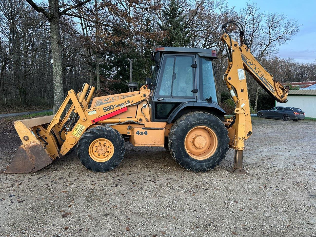 CASE 580 SLE - מחפרון: תמונה 4 CASE 580 SLE - מחפרון: תמונה 4