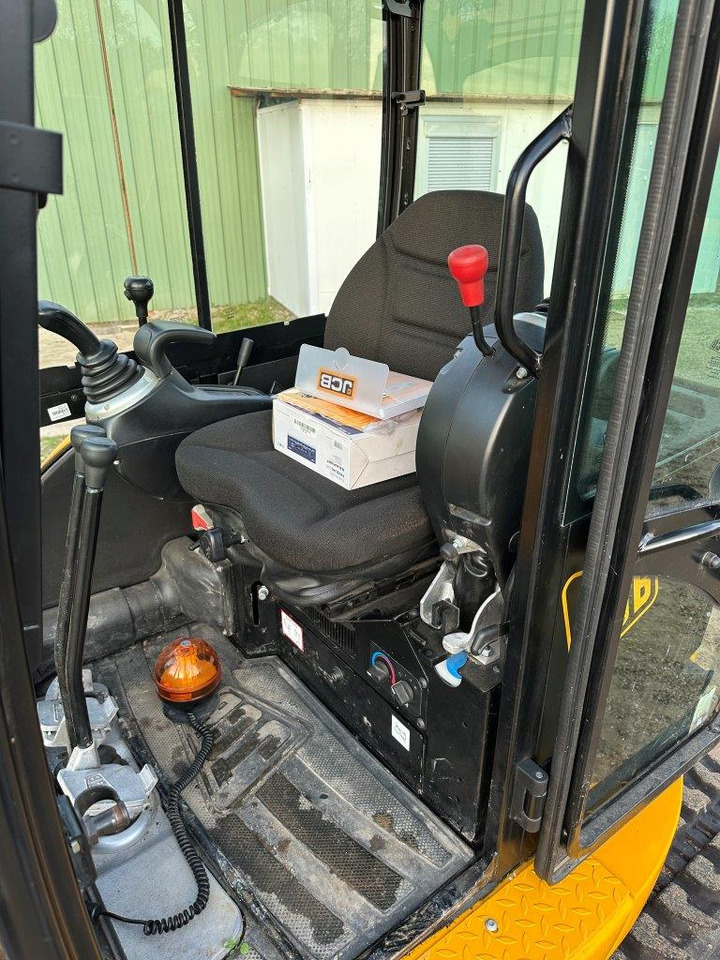 JCB 8025 ZTS - מיני מחפר: תמונה 3 JCB 8025 ZTS - מיני מחפר: תמונה 3