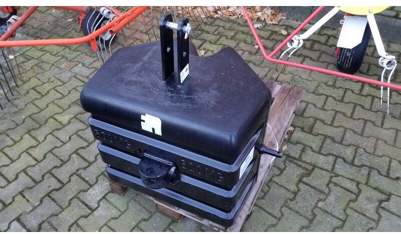 Ballastgewicht / frontgewicht FP PAC 600 kg Frans Pateer gewichtenblok - משקל נגד עבור מכונה חקלאית: תמונה 1 Ballastgewicht / frontgewicht FP PAC 600 kg Frans Pateer gewichtenblok - משקל נגד עבור מכונה חקלאית: תמונה 1