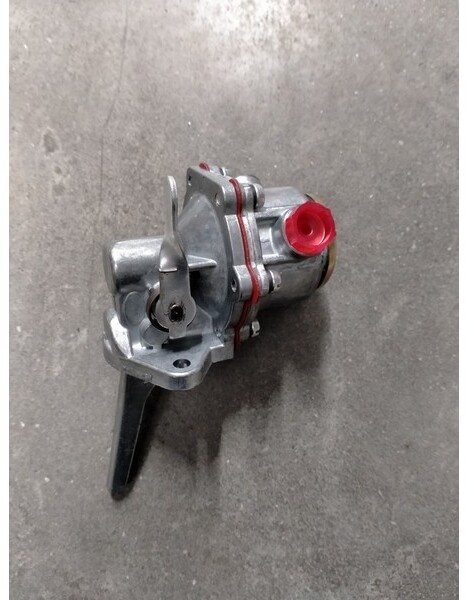 Case brandstof opvoerpomp - משאבת דלק עבור מכונה חקלאית: תמונה 1 Case brandstof opvoerpomp - משאבת דלק עבור מכונה חקלאית: תמונה 1
