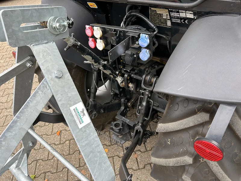 טרקטור קומפקטי Deutz Agrokid 230 + Stoll frontlader: תמונה 7