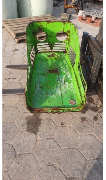 Deutz-Fahr 4006-5206 - מכסה מנוע עבור מכונה חקלאית: תמונה 2 Deutz-Fahr 4006-5206 - מכסה מנוע עבור מכונה חקלאית: תמונה 2