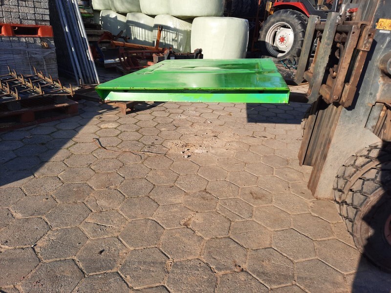 Deutz cabinedak - תא ופנים הרכב עבור מכונה חקלאית: תמונה 2 Deutz cabinedak - תא ופנים הרכב עבור מכונה חקלאית: תמונה 2