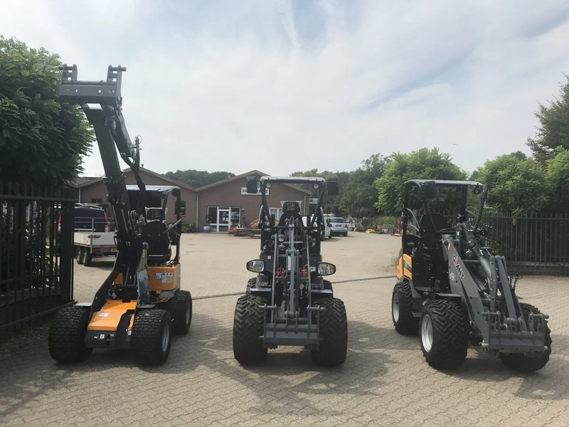 Giant Giant G1200 tele / G2300 HD / G2200 E - מעמיס קומפקטי: תמונה 3 Giant Giant G1200 tele / G2300 HD / G2200 E - מעמיס קומפקטי: תמונה 3
