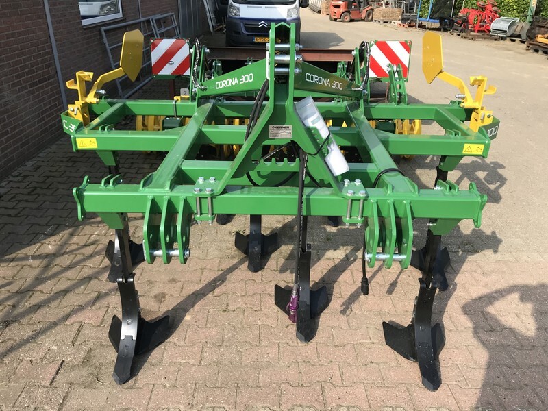 Kerner Corona C300 Gruber / cultivator - קלטרת: תמונה 2 Kerner Corona C300 Gruber / cultivator - קלטרת: תמונה 2
