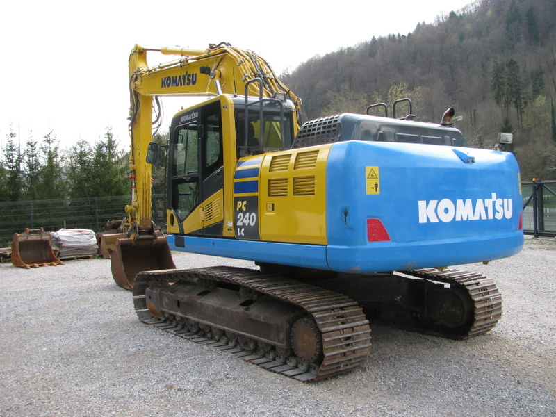 KOMATSU PC240NLC-10 TOP condition - מחפר סורק: תמונה 4 KOMATSU PC240NLC-10 TOP condition - מחפר סורק: תמונה 4